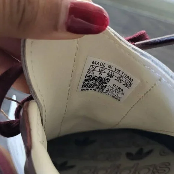 Adidas Samba OG Maroon Core White Gold Metallic Sneakers - Picture 2 of 3